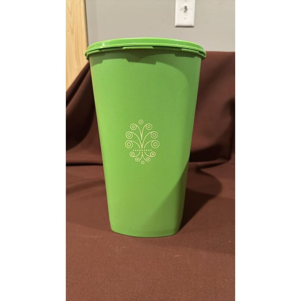 Vintage 70's Tupperware Servalier Apple Green 1222 Tall Storage Container